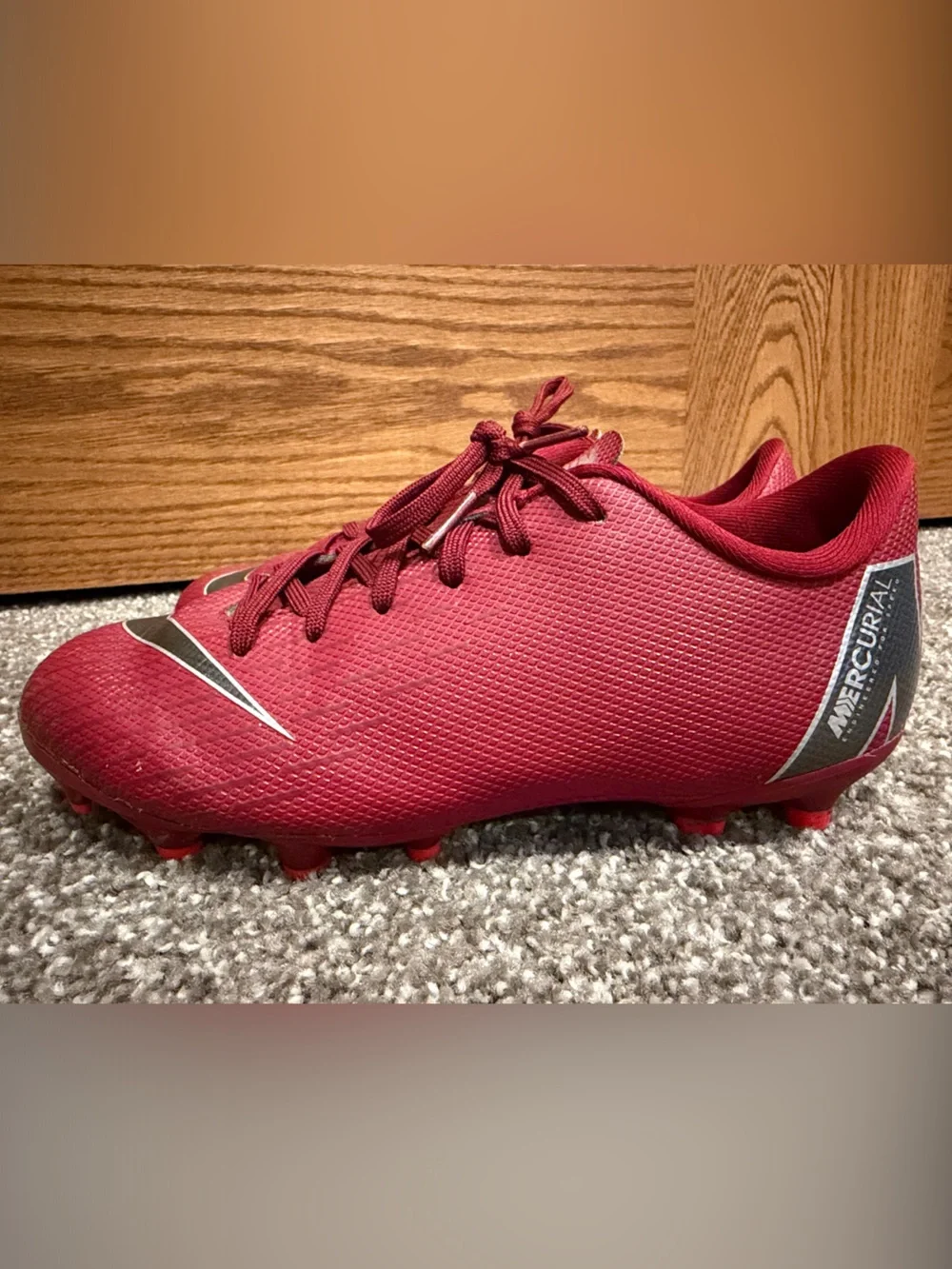 Nike Kids' Maroon Soccer Cleats size 3.5